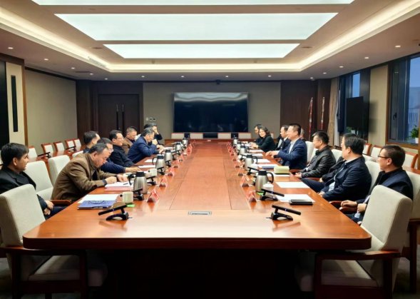 市水务局领导与轮盘赌技巧
班子成员召开座谈会